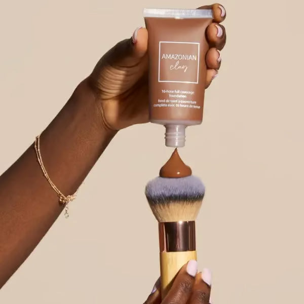 The buffer™ brush - fluffy, dome foundation brush